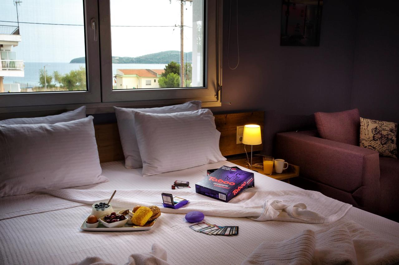 Isalos Suites Néa Péramos Zewnętrze zdjęcie