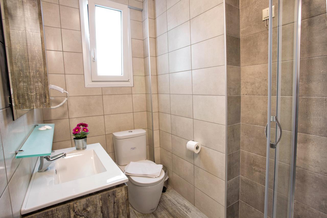 Isalos Suites Néa Péramos Zewnętrze zdjęcie