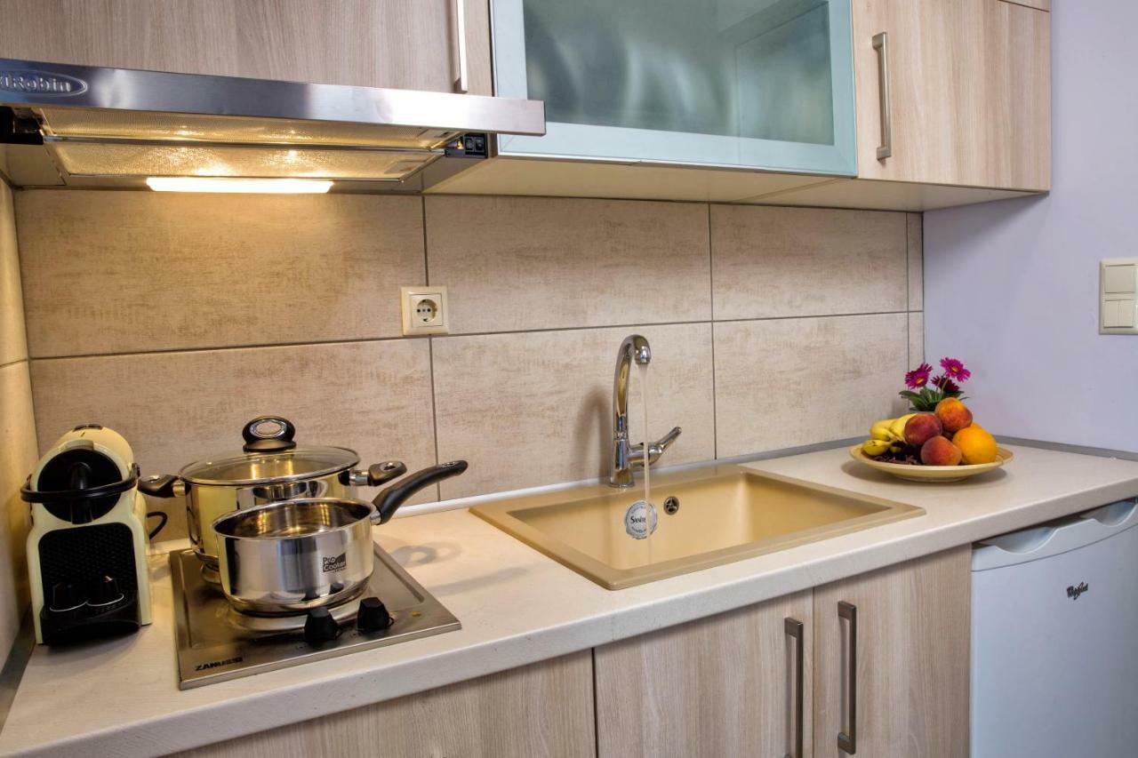 Isalos Suites Néa Péramos Zewnętrze zdjęcie